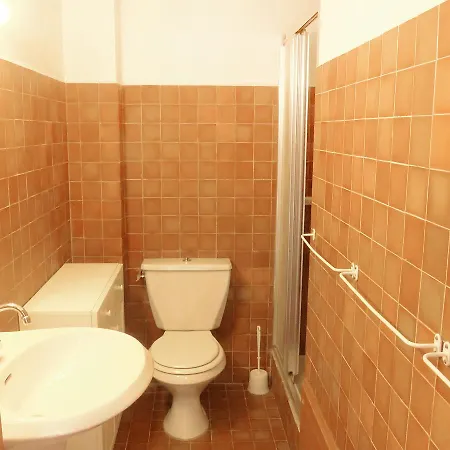 Le Palais Lumiere.1 *